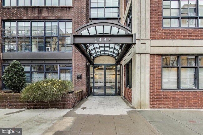 Building Photo - 1440 Church St NW