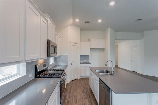 Building Photo - 312 Prato Pl