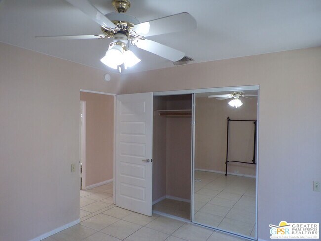 Building Photo - 2559 Whitewater Club Dr
