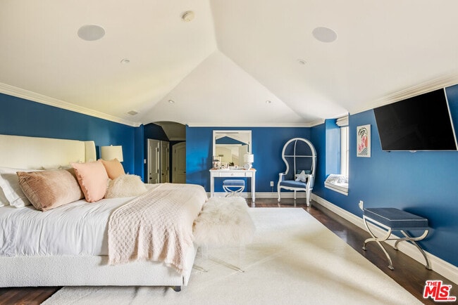 Building Photo - 10847 Bellagio Rd