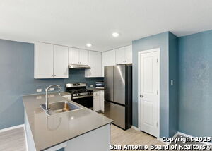 Building Photo - 768 Opossum Trl