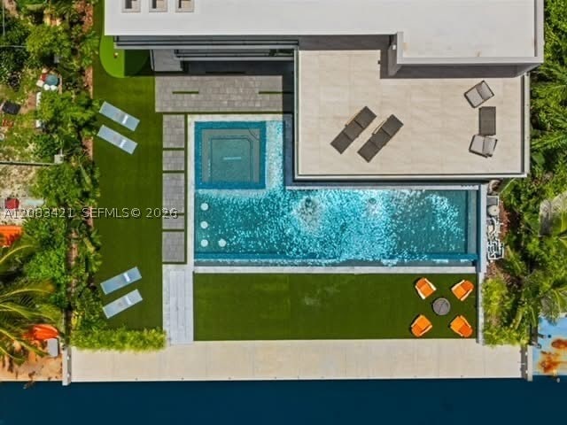 Building Photo - 16 S Exuma Rd