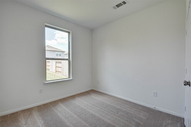 Building Photo - 16642 Teak Mantle Rd