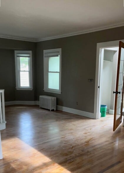 Livingroom - 615 4th Ave NE