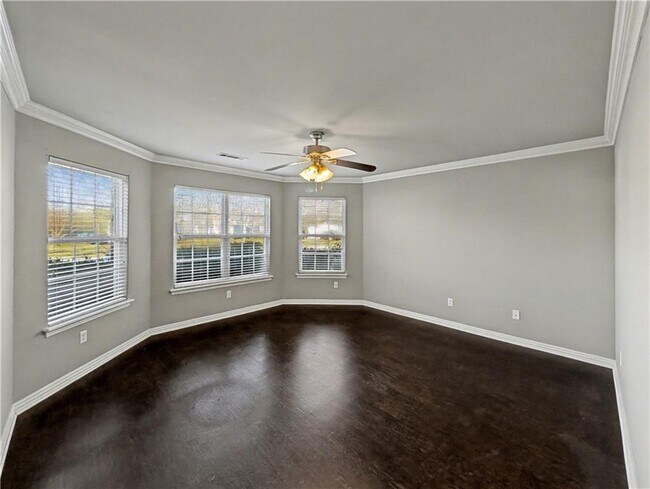 Building Photo - 3803 SW Carriageway Ave