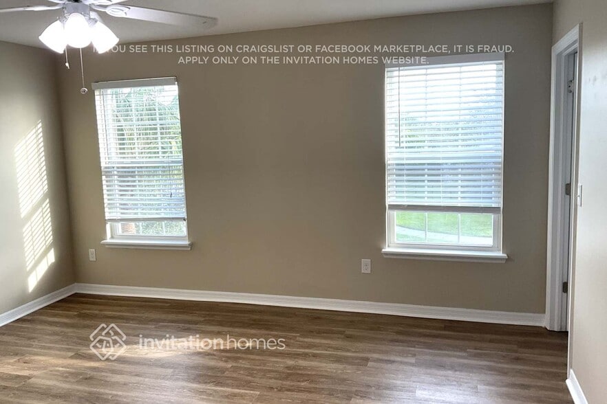 Building Photo - 13004 30th St E