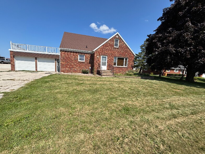 Primary Photo - 5139 Algoma Rd