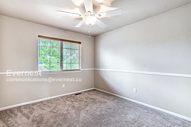 Building Photo - 13087 Race Ct