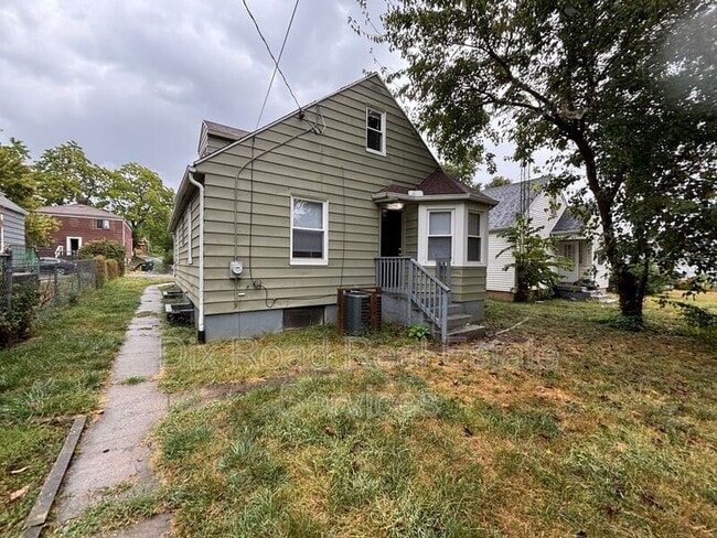 Building Photo - 144 Niagara Ave