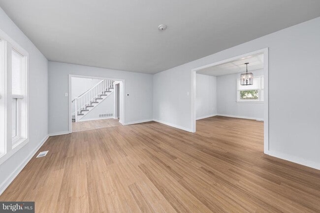 Building Photo - 115 Greenvale Ct