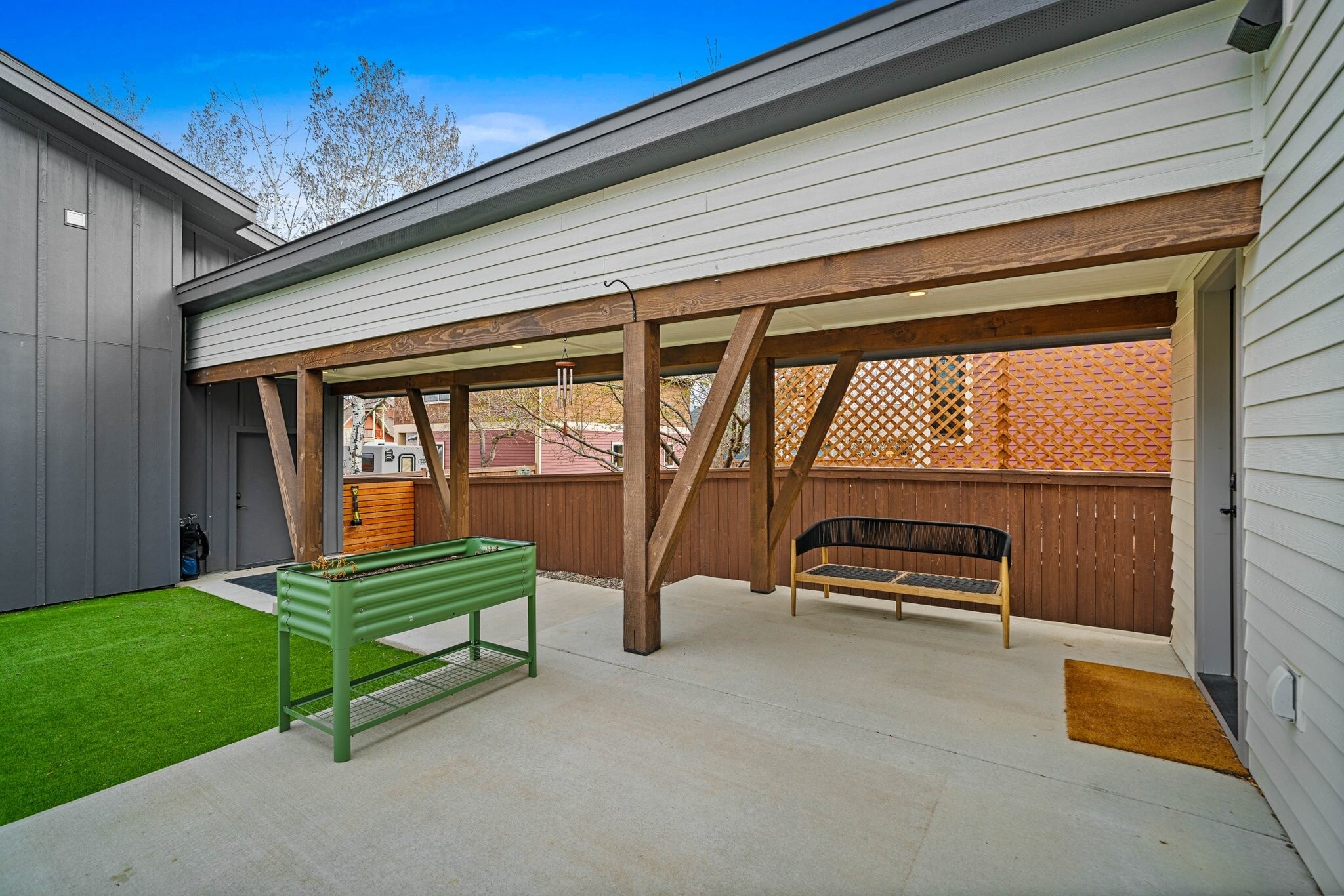 Building Photo - 4451 Alexander St