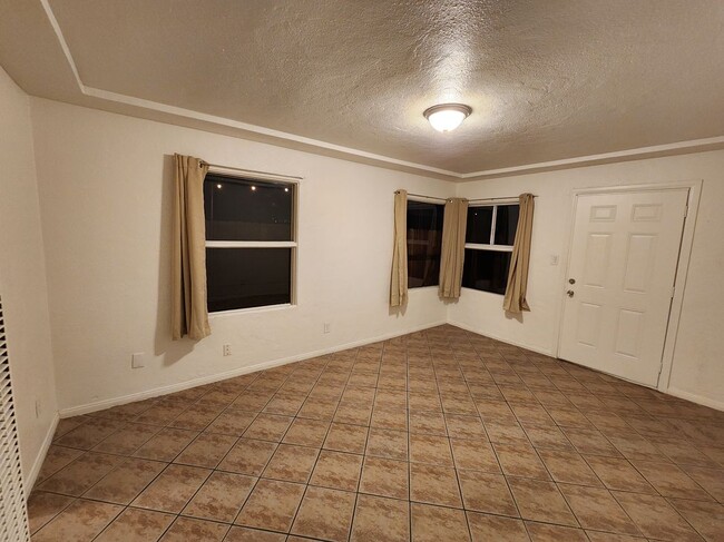 Building Photo - 2274 Kearney Ave