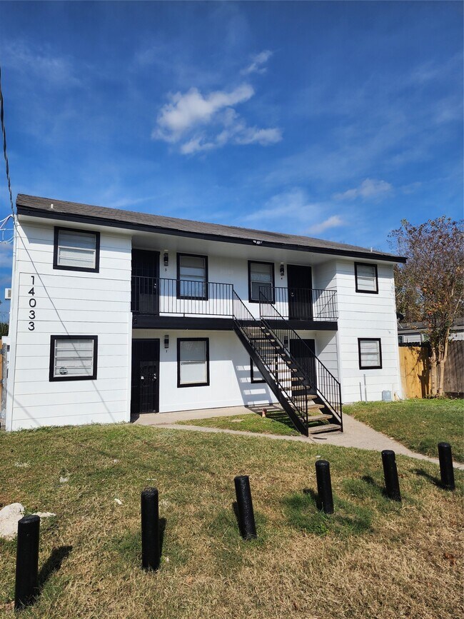 Building Photo - 14033 Garber Ln