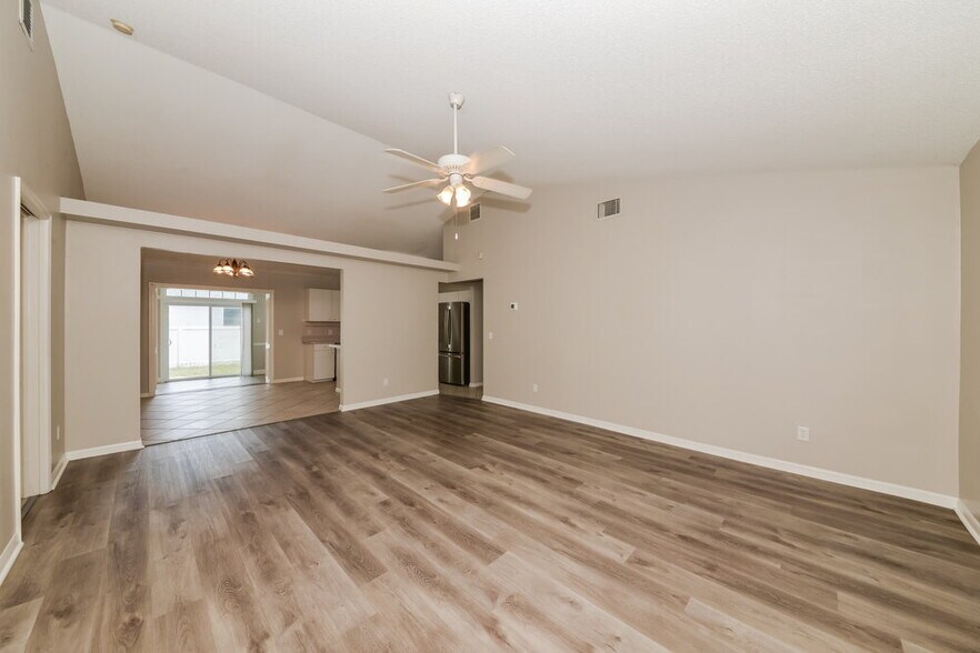 Building Photo - 4637 72nd Ct E