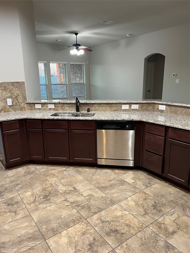 Building Photo - 3518 Christopher Dr