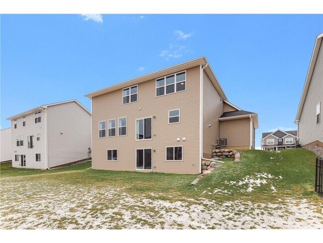 Building Photo - Rare basically brand new construction home...