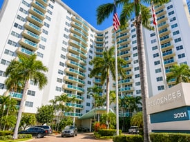 Building Photo - 3000 S Ocean Dr