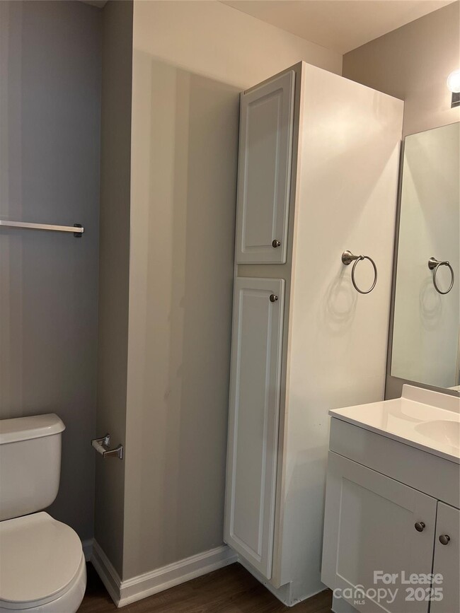 Building Photo - 12204 Royal Castle Ct