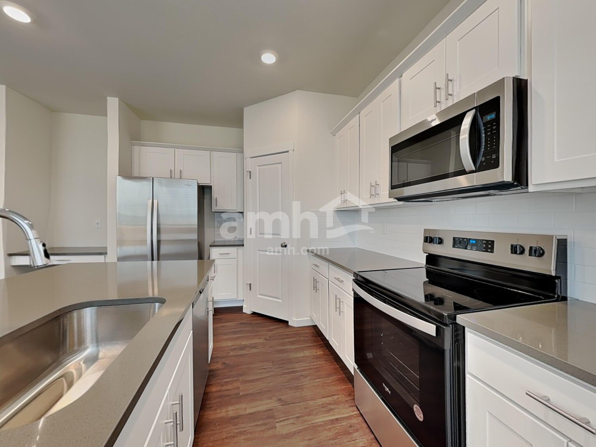 Building Photo - 11669 Logans Rdg Dr