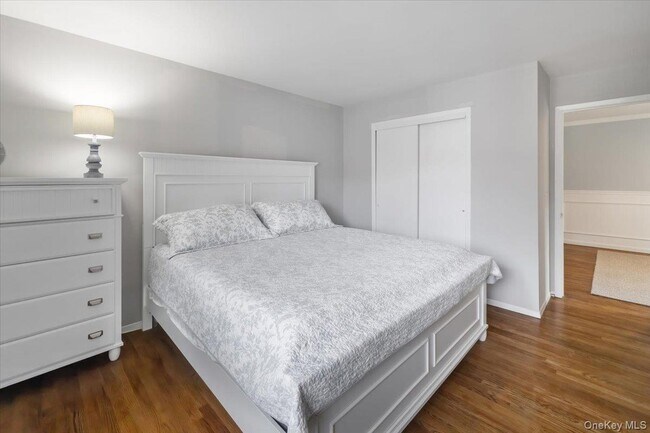 Building Photo - 107 Tennyson Dr