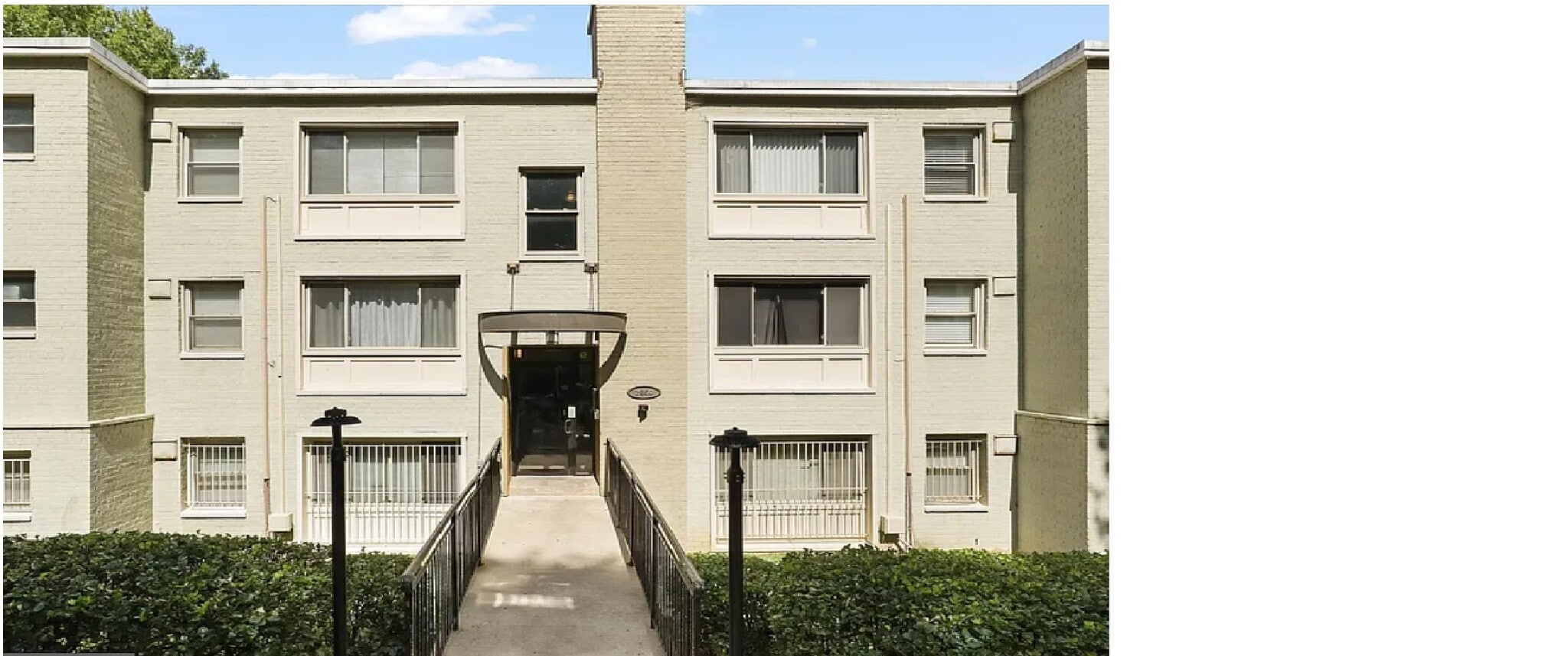 Building Photo - 2850 Hartford St SE