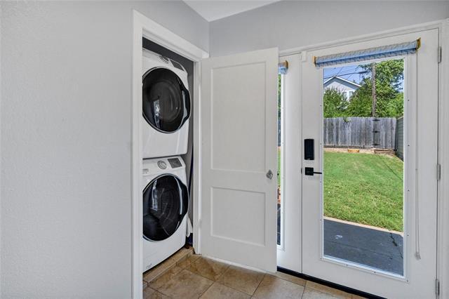 Building Photo - 3816 Collinwood Ave