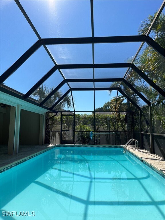 Building Photo - 385 Ashbury Way