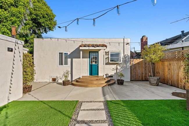 Building Photo - 37 Portola Ave