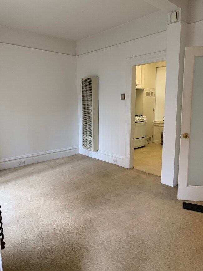 Living area - 41 Malvina Pl