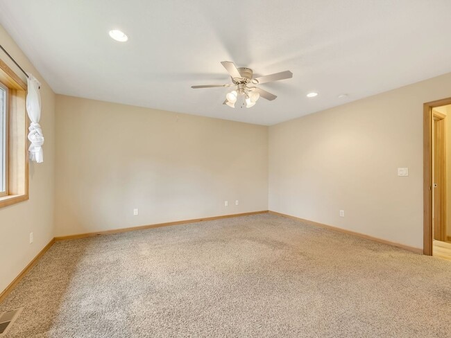 Building Photo - 1730 Pacific Ridge Ln