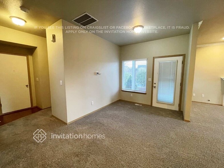 Building Photo - 18006 Panorama Blvd E