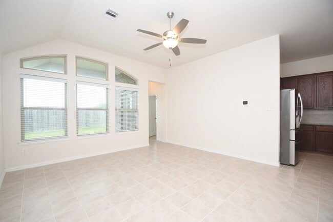Building Photo - 6142 Thief River Fls Dr