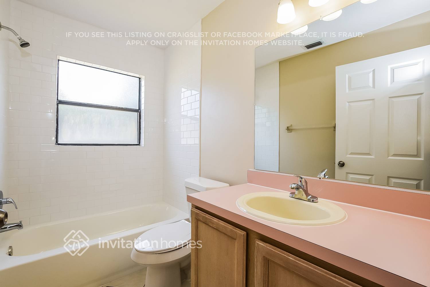 Building Photo - 1978 Fireside Ct