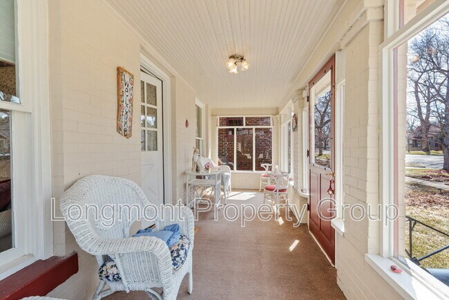 Building Photo - 632 Bross St