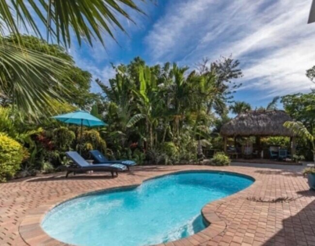 Building Photo - 2635 Koehns Ave