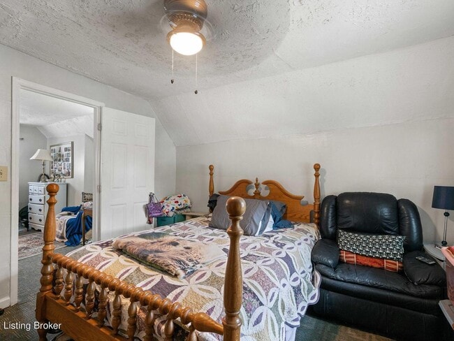 Building Photo - 1406 Walter Ave