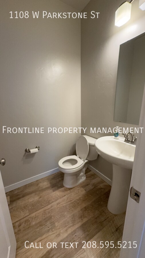 Building Photo - 1108 W Parkstone St