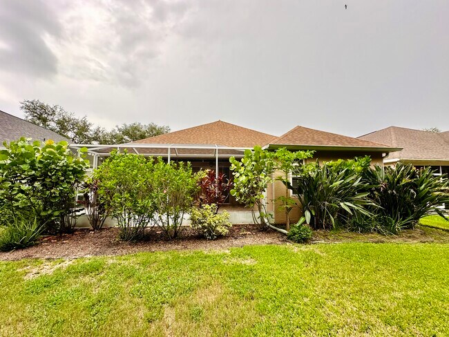 Building Photo - 17928 Timber View St