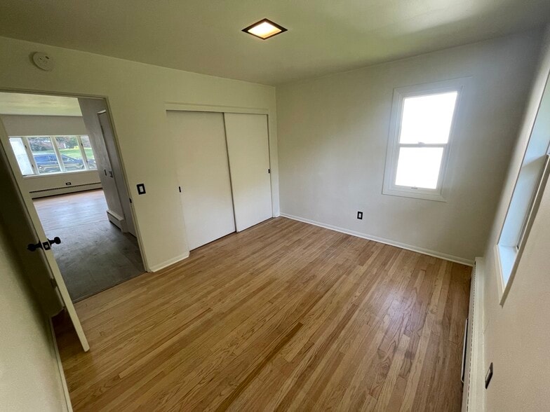Building Photo - 1505 Steensland Dr