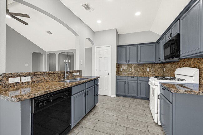 Building Photo - 5318 Champions Way Ln