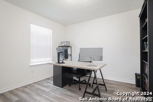 Building Photo - 2423 Bart Cv