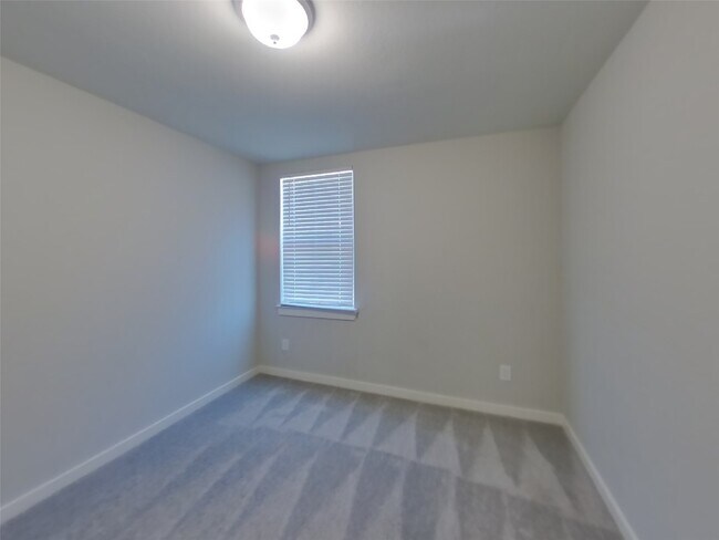 Building Photo - 9835 Willow Creek Commerce Dr