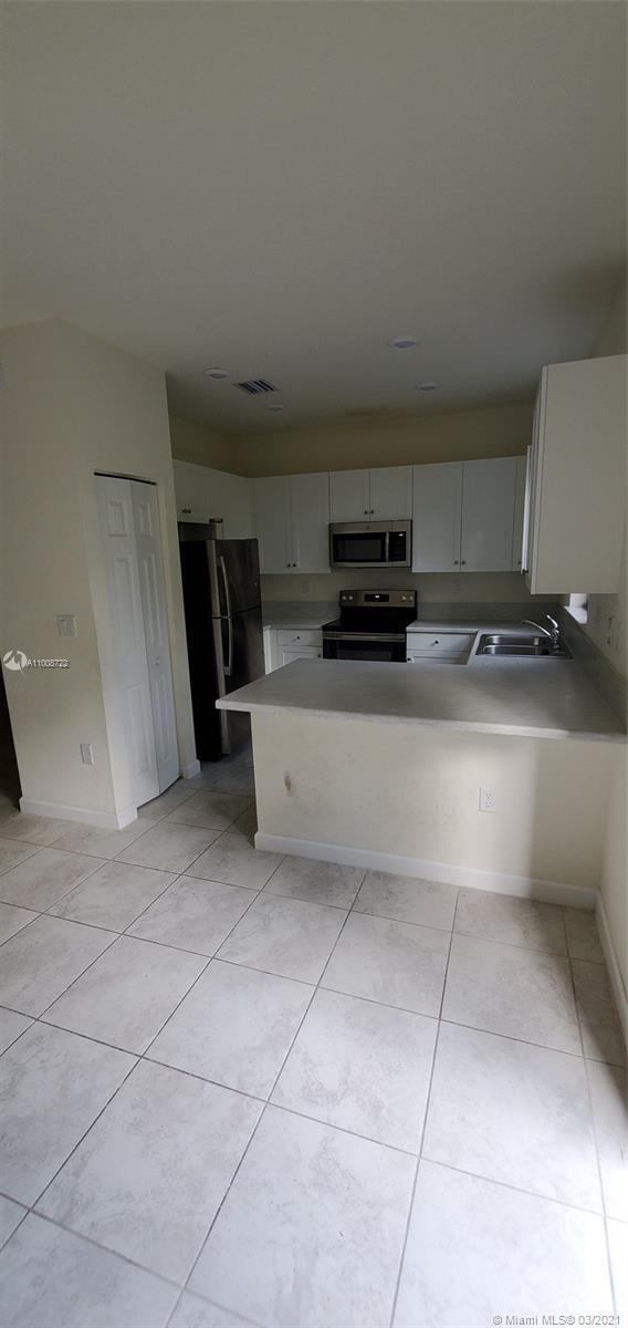 Building Photo - 6538 S Anise Ct