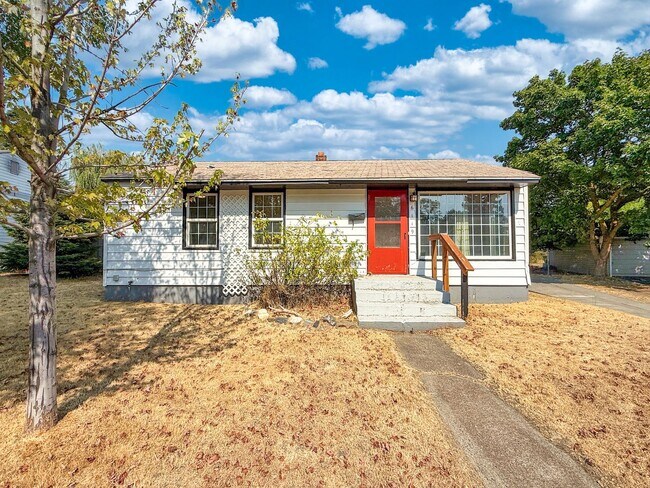 Building Photo - 6119 N Braeburn Dr