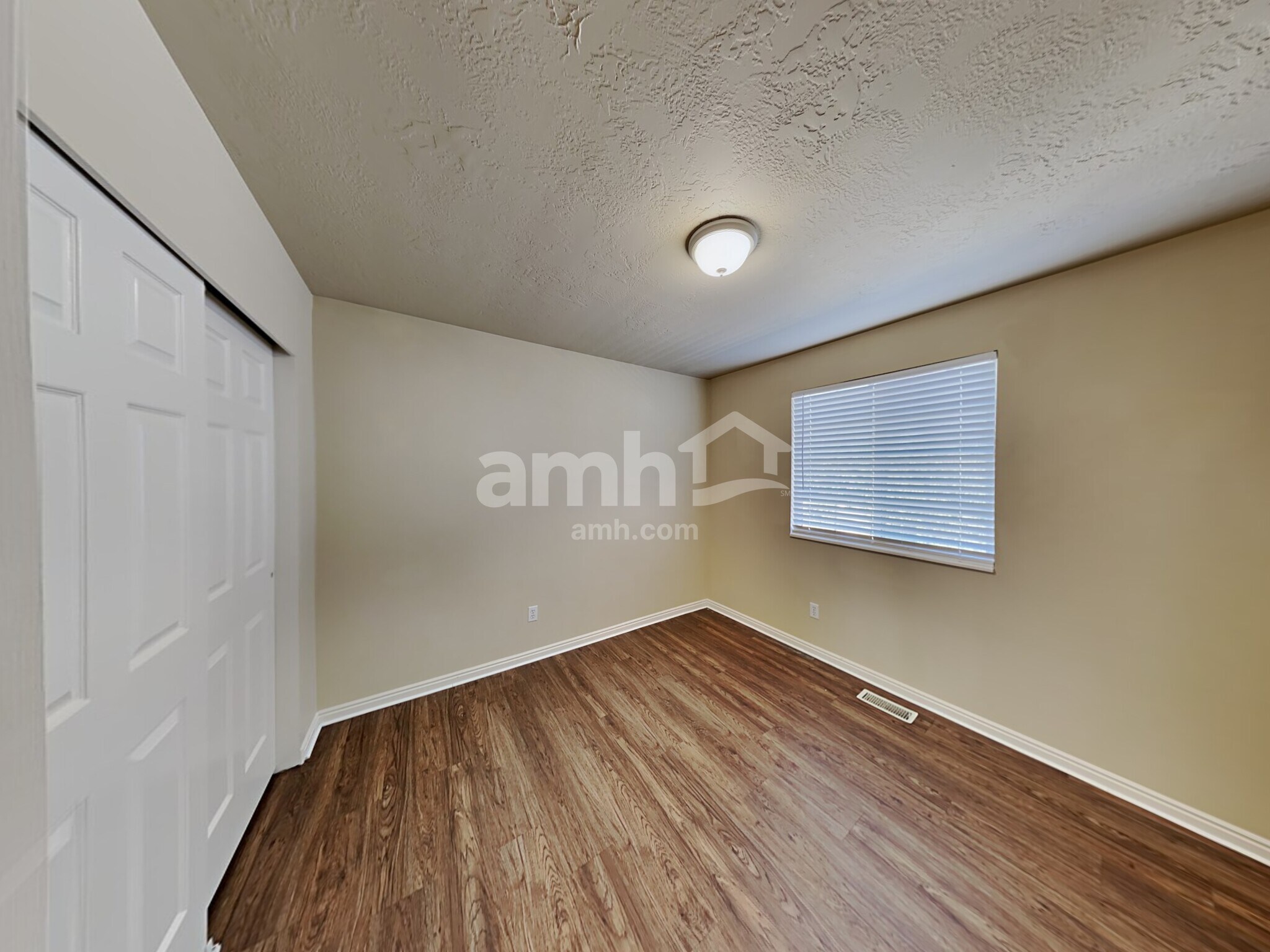 Building Photo - 2475 W 1325 N