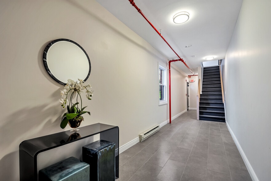 Building Photo - 52 Belmont Ave