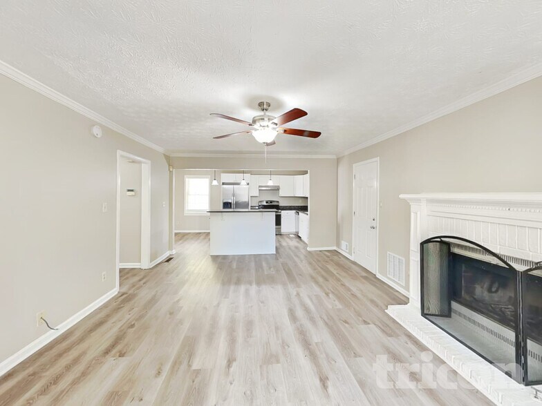 Building Photo - 1029 Peace Dr