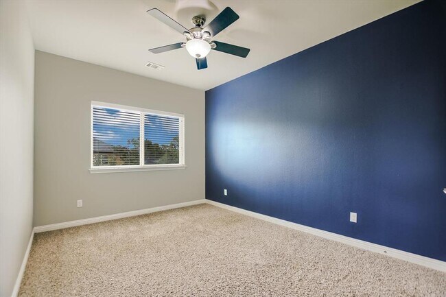 Building Photo - 106 Wester Ross Ln