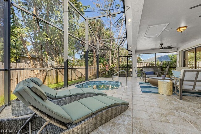 Building Photo - 663 110th Ave N