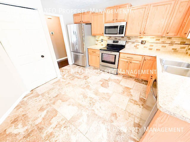 Building Photo - 10150 Gloucester Rd